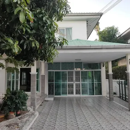 Charming Guest Room In Secure Residential Area Near Lat Krabang