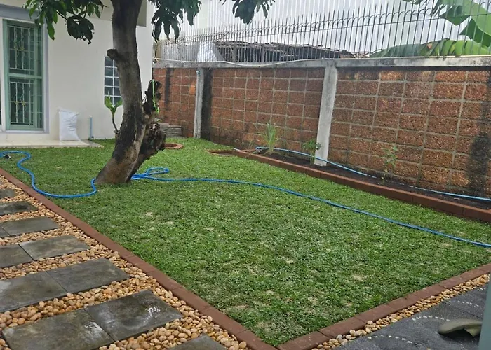 Charming Guest In Secure Residential Area Near Lat Krabang בית הארחה